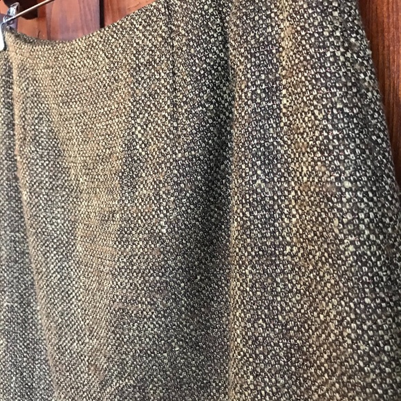 Tweed Skirt, Sz10. DP-01 - Picture 5 of 9